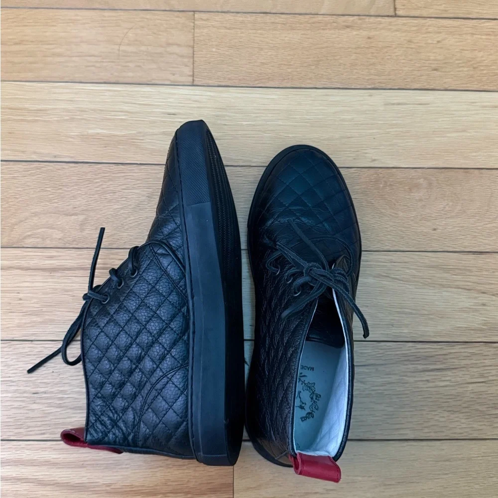 Del Toro black quilted leather chukka sneakers